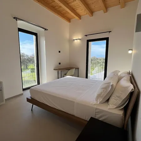 Giu Al Vigneto Villa *